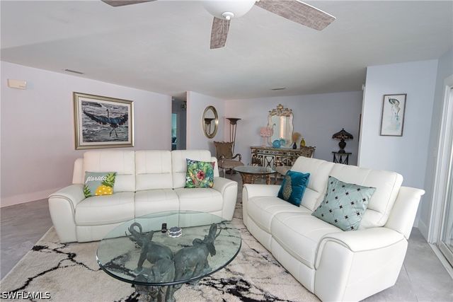 27165 Edenbridge CT, Bonita Springs, FL 34135