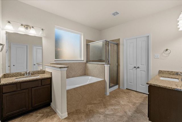11815 Eagle Ridge Drive, Mont Belvieu, TX 77535