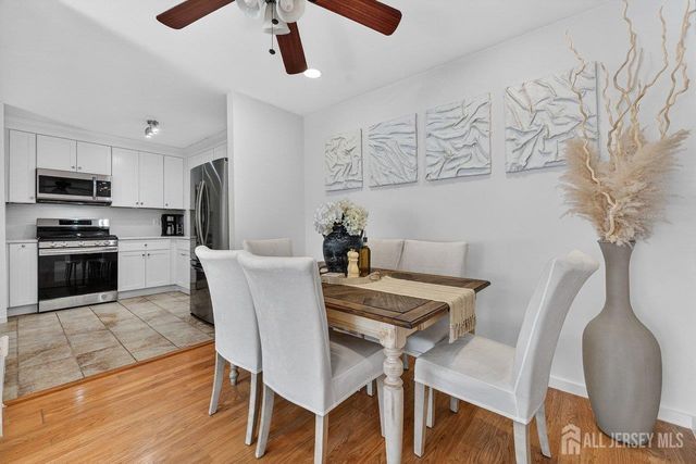 810 Cricket Lane, Woodbridge Proper, NJ 07095