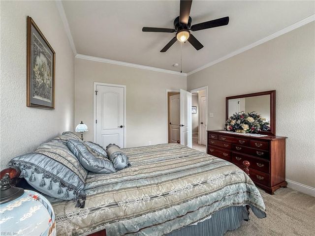 7521 Villa Ct, Gloucester Point, VA 23062