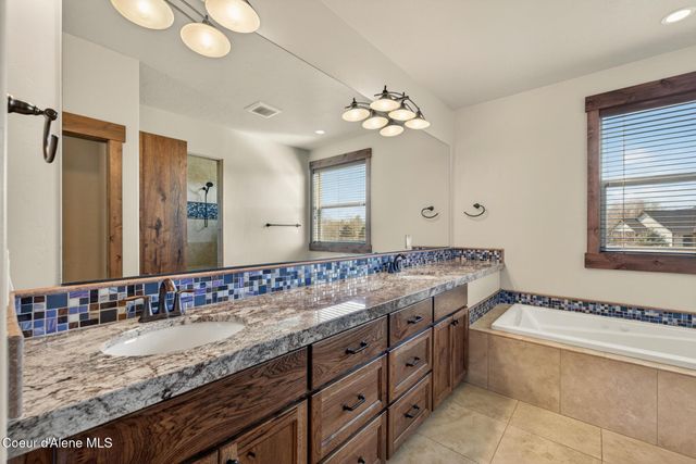3358 E LEEBOWE CT, Hayden, ID 83835