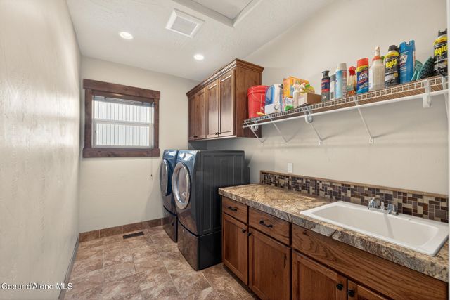 3358 E LEEBOWE CT, Hayden, ID 83835