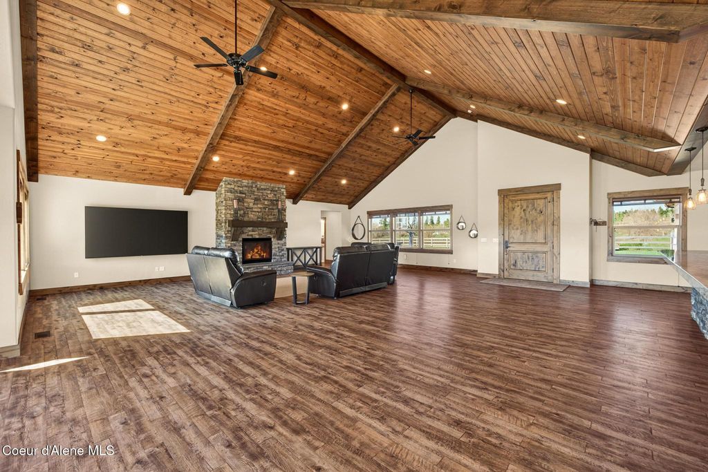 3358 E LEEBOWE CT, Hayden, ID 83835 photo 14