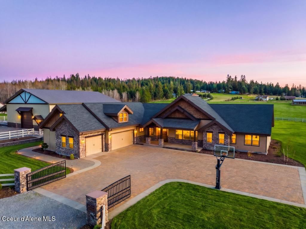 3358 E LEEBOWE CT, Hayden, ID 83835 photo 2