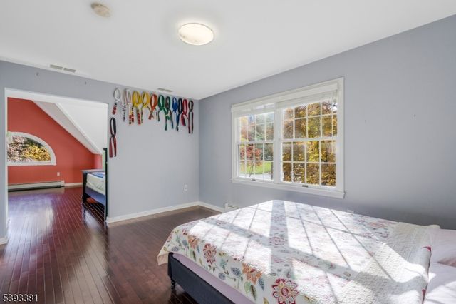 19 Robin Road, Warren Twp., NJ 07059