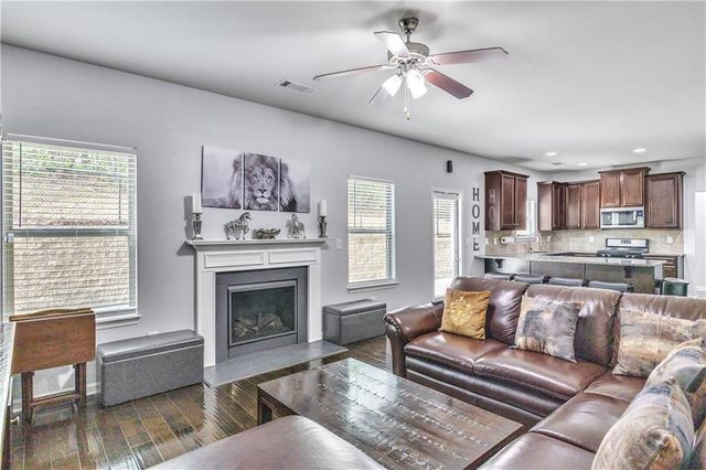 87 Wedge Wood Way, Dallas, GA 30132