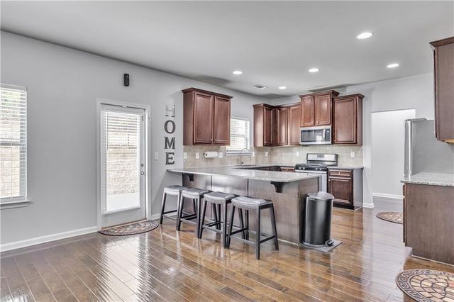 87 Wedge Wood Way, Dallas, GA 30132