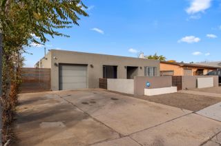 905 56th Street NW, Albuquerque, NM 87105