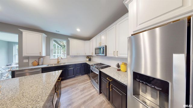 7183 Genesis Way, Bettendorf, IA 52722