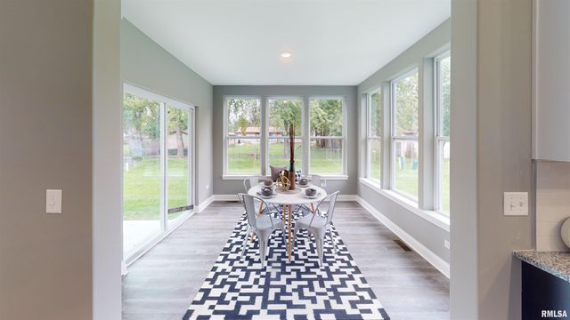 7183 Genesis Way, Bettendorf, IA 52722