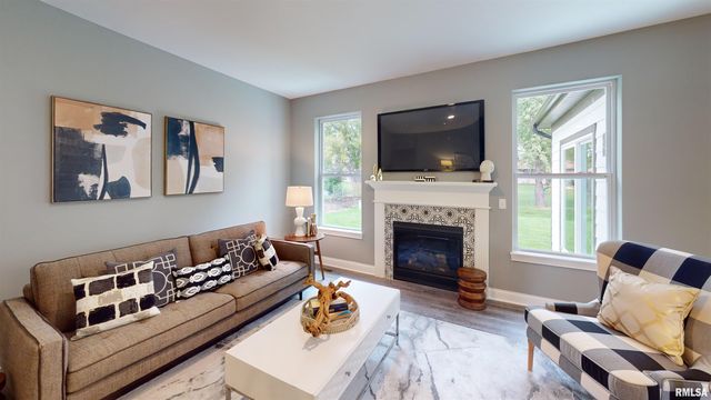 7183 Genesis Way, Bettendorf, IA 52722