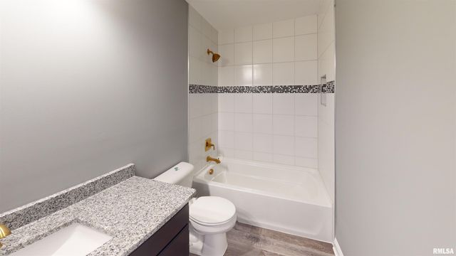 7183 Genesis Way, Bettendorf, IA 52722