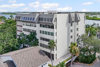 1255 E PEPPERTREE DRIVE 201, Sarasota, FL 34242