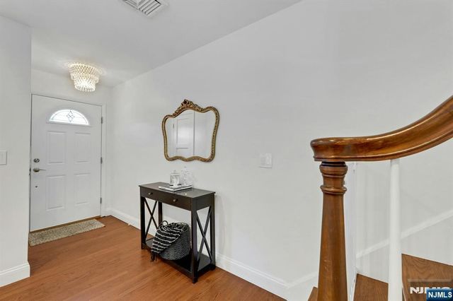 384 Mountain Avenue, Twp Of Washington, NJ 07676