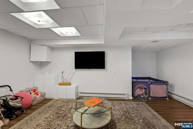 384 Mountain Avenue, Twp Of Washington, NJ 07676