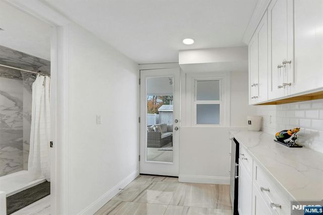 384 Mountain Avenue, Twp Of Washington, NJ 07676