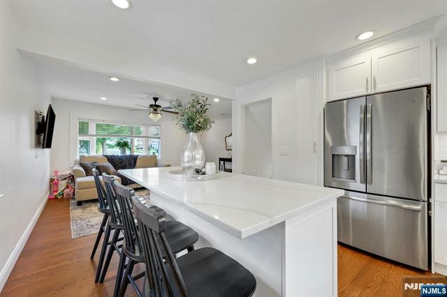 384 Mountain Avenue, Twp Of Washington, NJ 07676