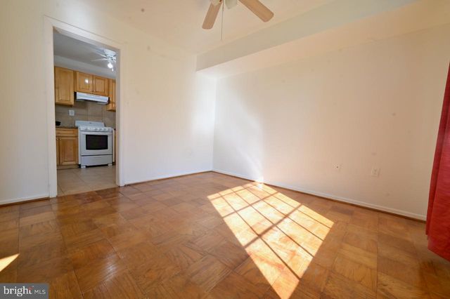 656 AZALEA DR #4-656, Rockville, MD 20850