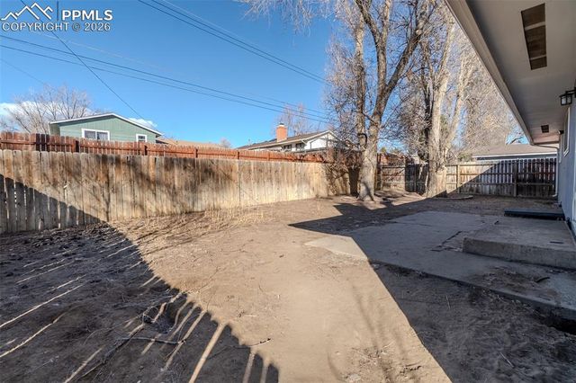 816 S Circle Drive, Colorado Springs, CO 80910