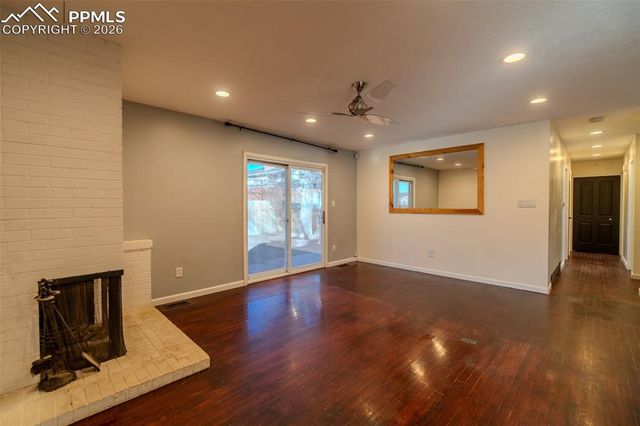 816 S Circle Drive, Colorado Springs, CO 80910