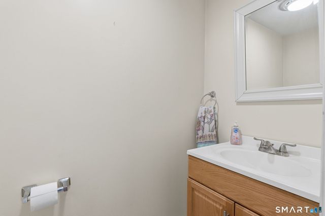 73 Metacomet Drive 73, Meriden, CT 06450