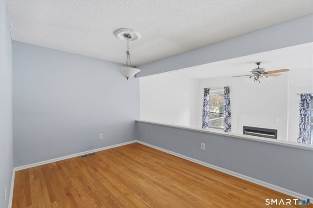 73 Metacomet Drive 73, Meriden, CT 06450