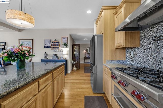 34515 Bentley Ct, Fremont, CA 94555