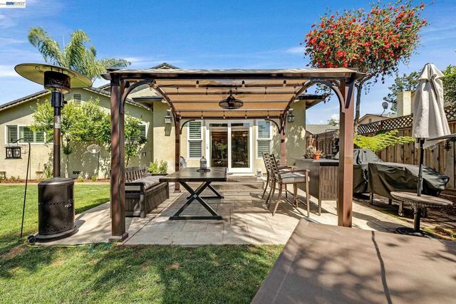 34515 Bentley Ct, Fremont, CA 94555