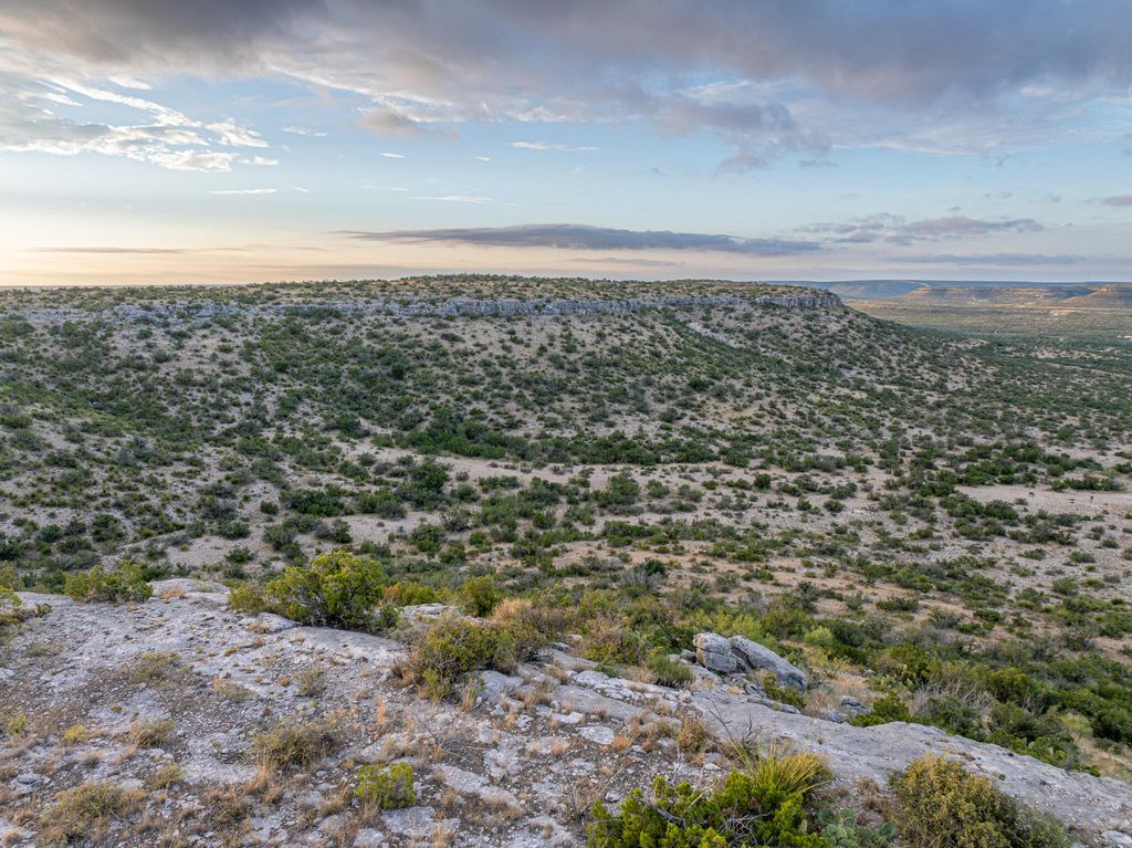 Image 12 of property listing at 3499 Big Bear Run, Ozona, TX 76943