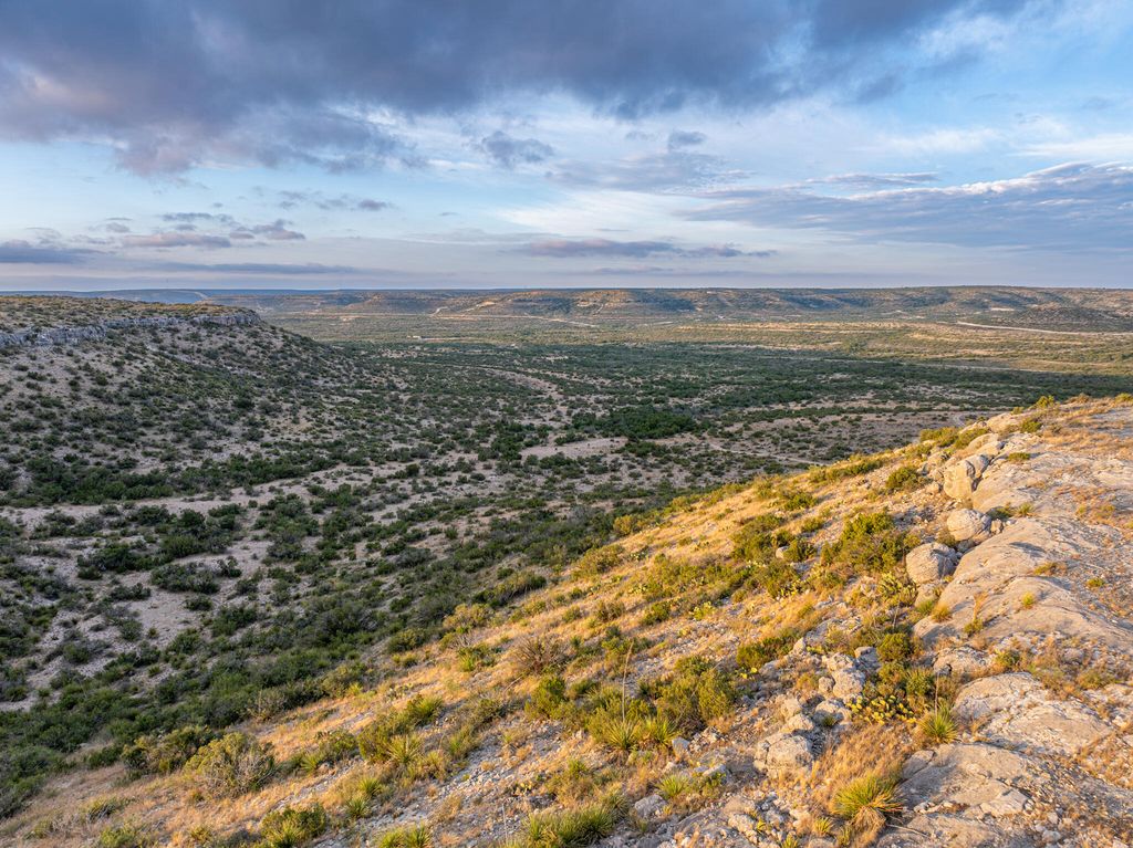 Image 13 of property listing at 3499 Big Bear Run, Ozona, TX 76943