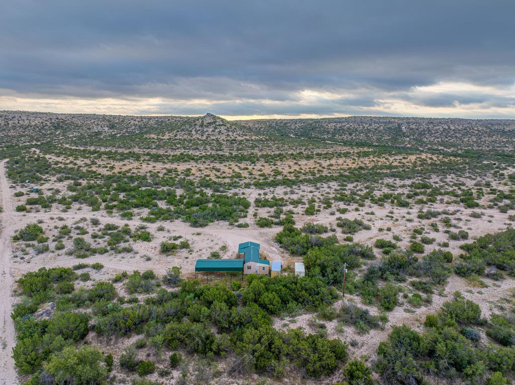 Image 2 of property listing at 3499 Big Bear Run, Ozona, TX 76943