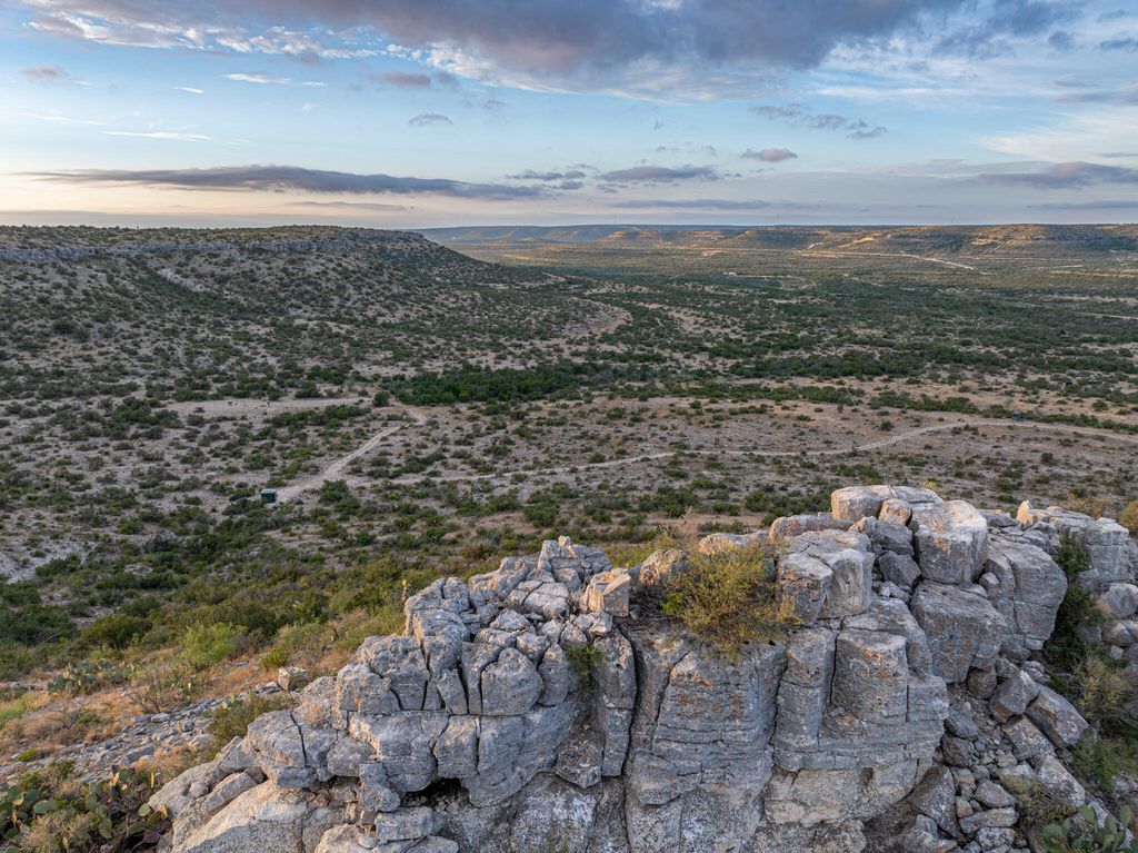 Image 3 of property listing at 3499 Big Bear Run, Ozona, TX 76943