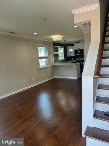 36 58TH ST SE, Washington, DC 20019