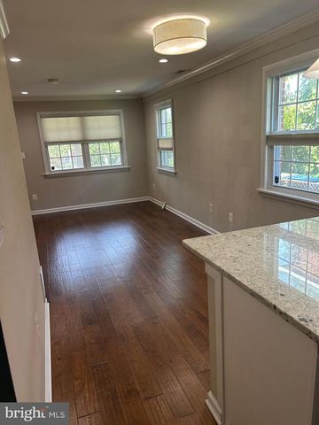 36 58TH ST SE, Washington, DC 20019