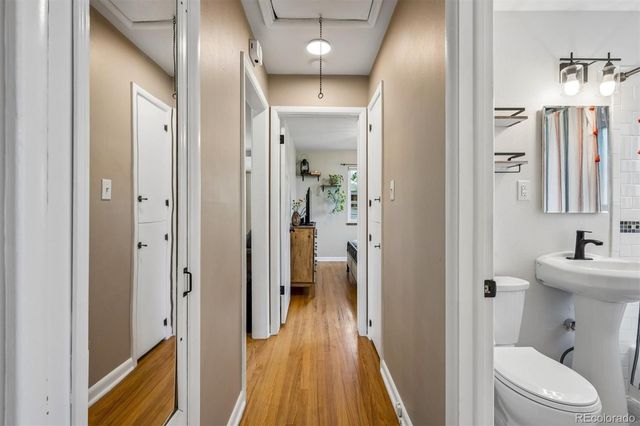 915 Newark Street, Aurora, CO 80010