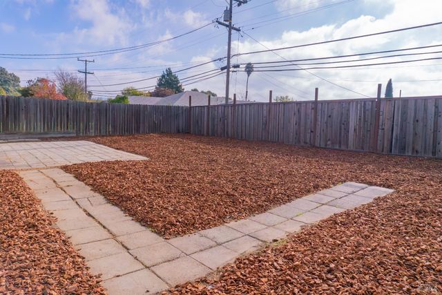 501 Mark Ave, Vallejo, CA 94589