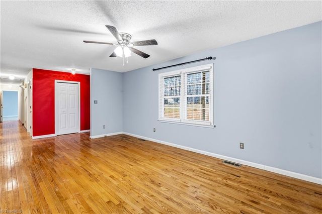 5407 Smiley Wyrick Road, Mcleansville, NC 27301