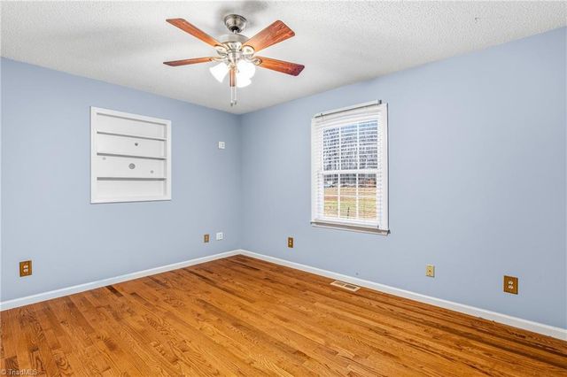 5407 Smiley Wyrick Road, Mcleansville, NC 27301