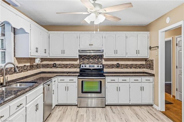 5407 Smiley Wyrick Road, Mcleansville, NC 27301