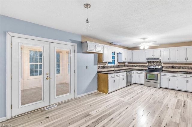 5407 Smiley Wyrick Road, Mcleansville, NC 27301