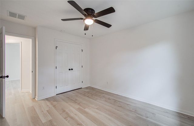 2030 Creek Shore Lane, Pearland, TX 77581