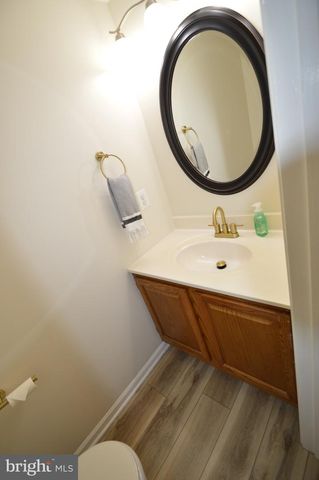 138 CREEKSIDE CT, Newark, DE 19702