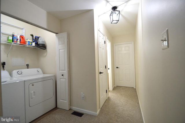 138 CREEKSIDE CT, Newark, DE 19702