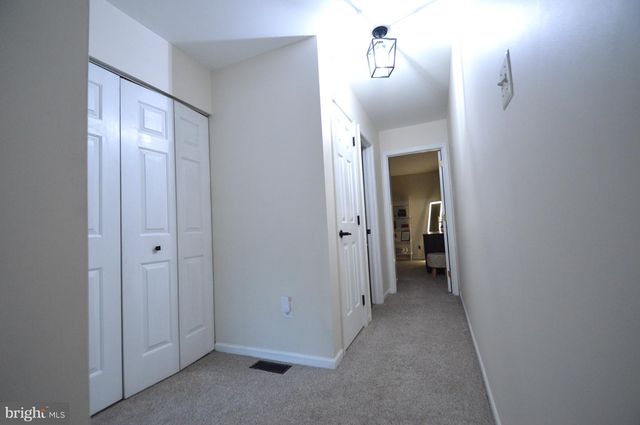 138 CREEKSIDE CT, Newark, DE 19702