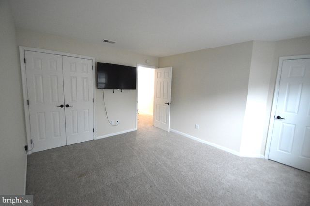 138 CREEKSIDE CT, Newark, DE 19702