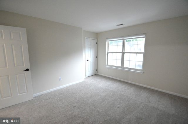 138 CREEKSIDE CT, Newark, DE 19702