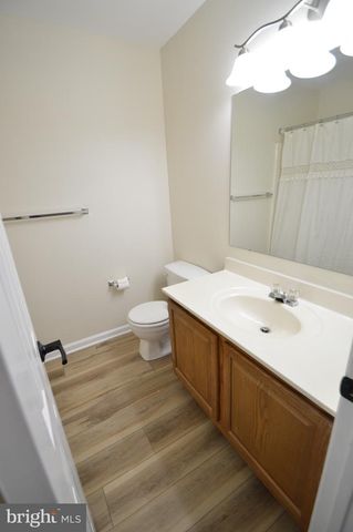 138 CREEKSIDE CT, Newark, DE 19702