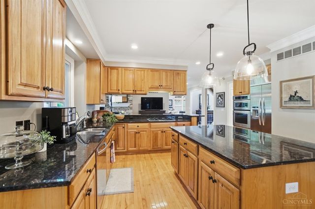 1004 River Forest Drive, Hamilton Twp, OH 45039