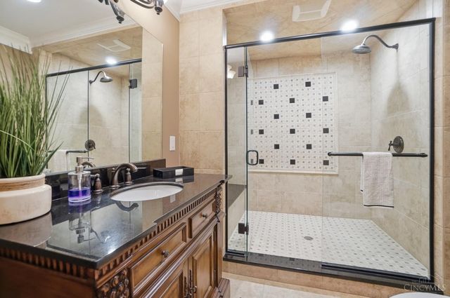 1004 River Forest Drive, Hamilton Twp, OH 45039