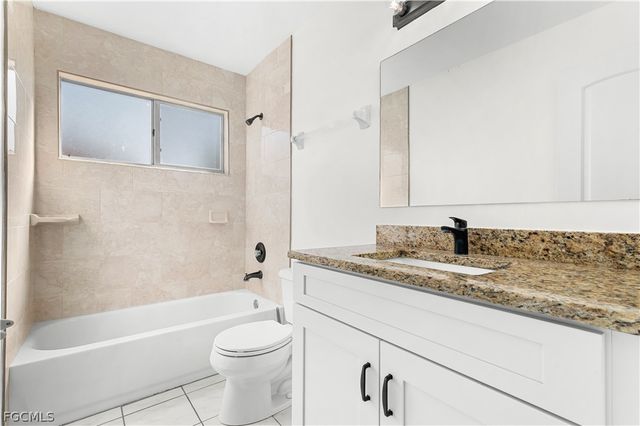 6479 Royal Woods DR, Fort Myers, FL 33908